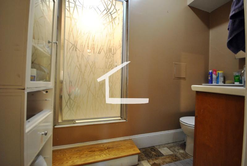 12 Bay State Rd, Fenway