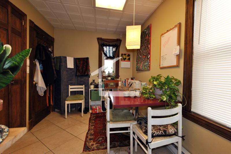 3 bed, 2 bath apartment for rent at 131 Murdock St Unit 2, Brighton — photo 11 of 12