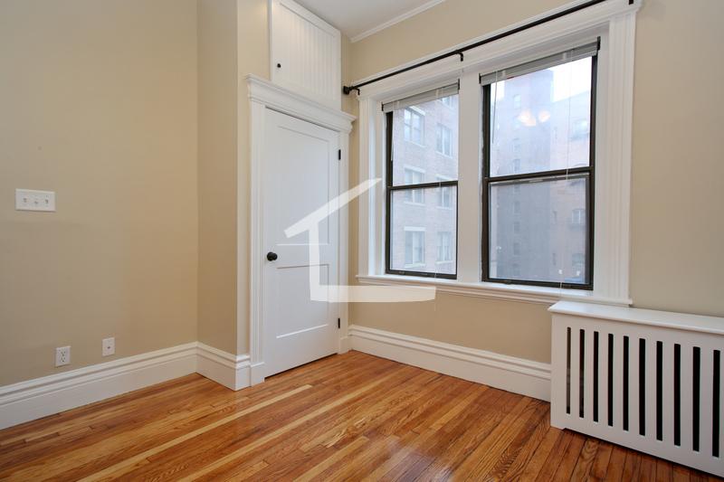 64 Charlesgate East, Fenway