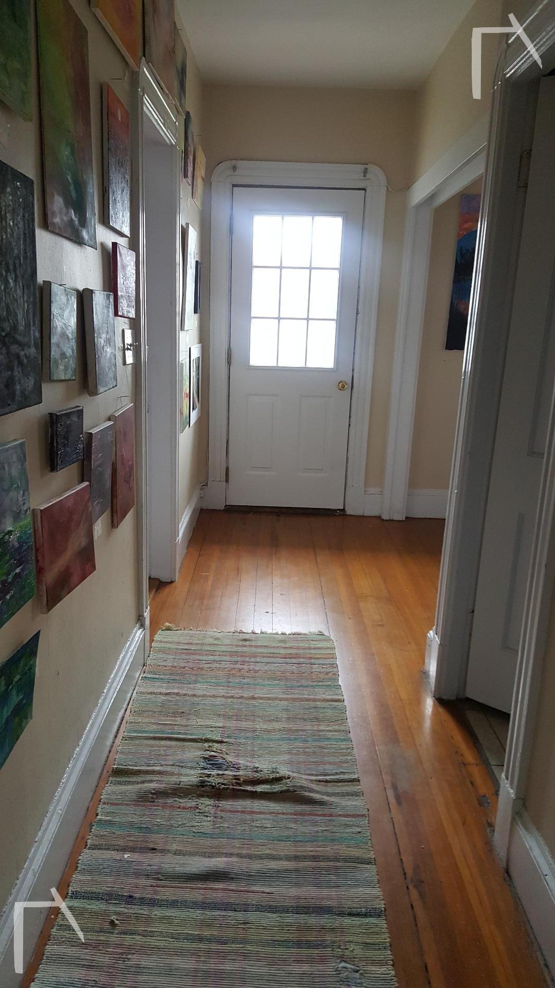 4 bed, 1 bath apartment for rent at 207 Parsons St Unit 1, Brighton — photo 5 of 8