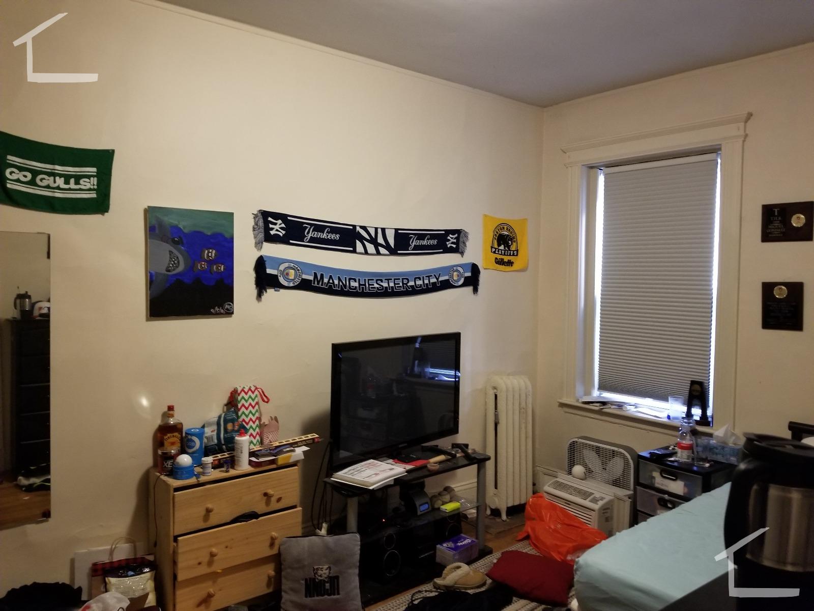 2 bed, 1 bath apartment for rent at 32 Park Vale Unit 4, Allston — photo 2 of 5