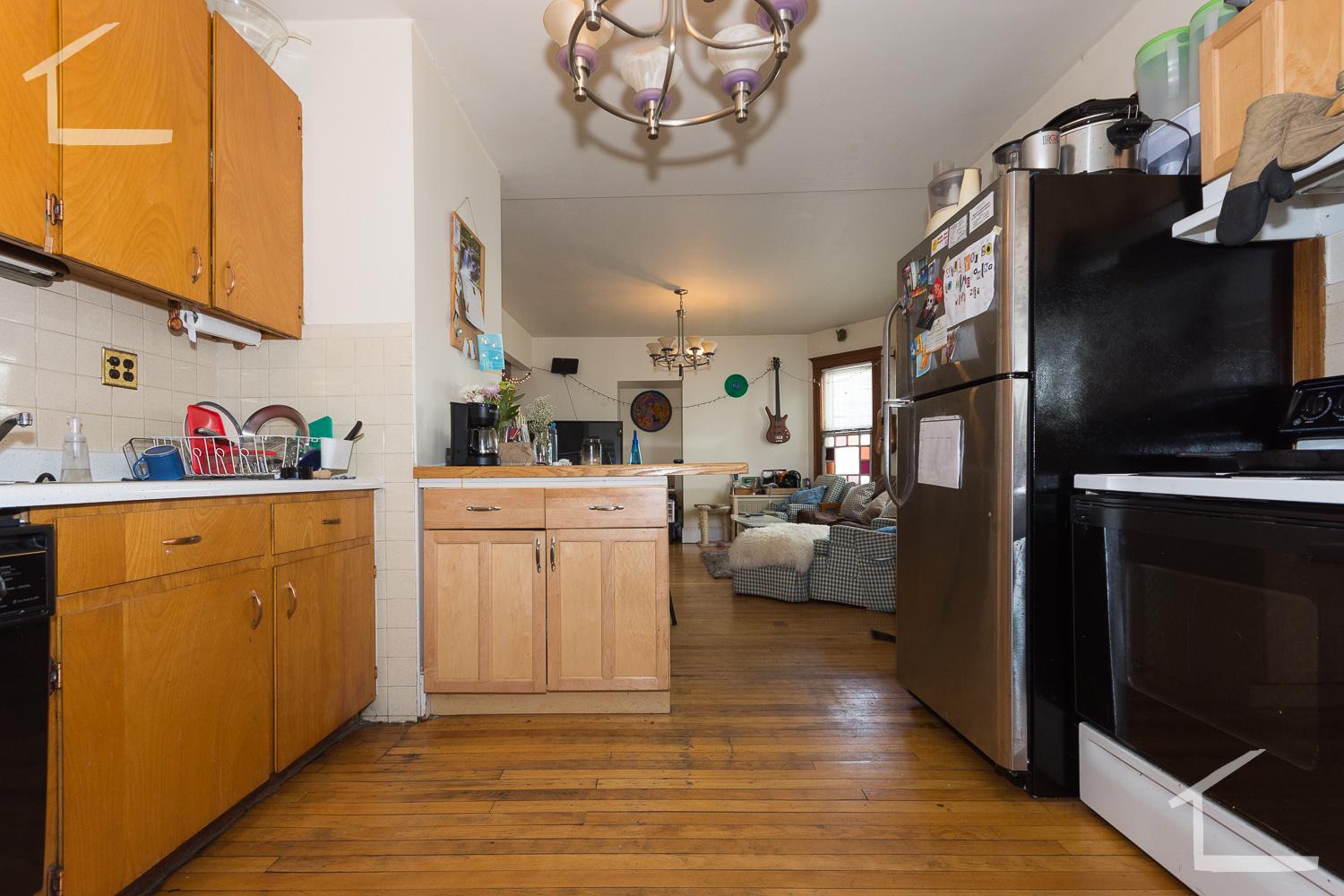 331 Faneuil St, Oak Square