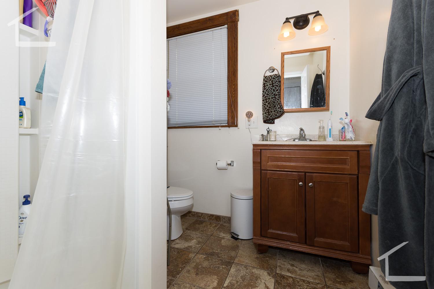 331 Faneuil St, Oak Square