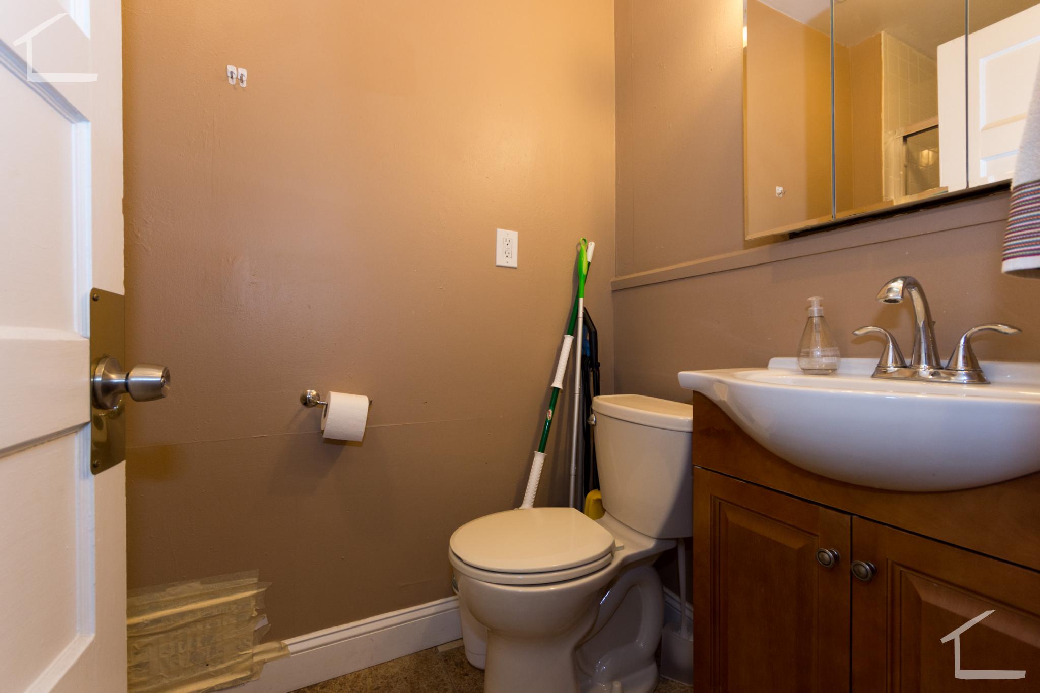 12 Bay State Rd, Fenway