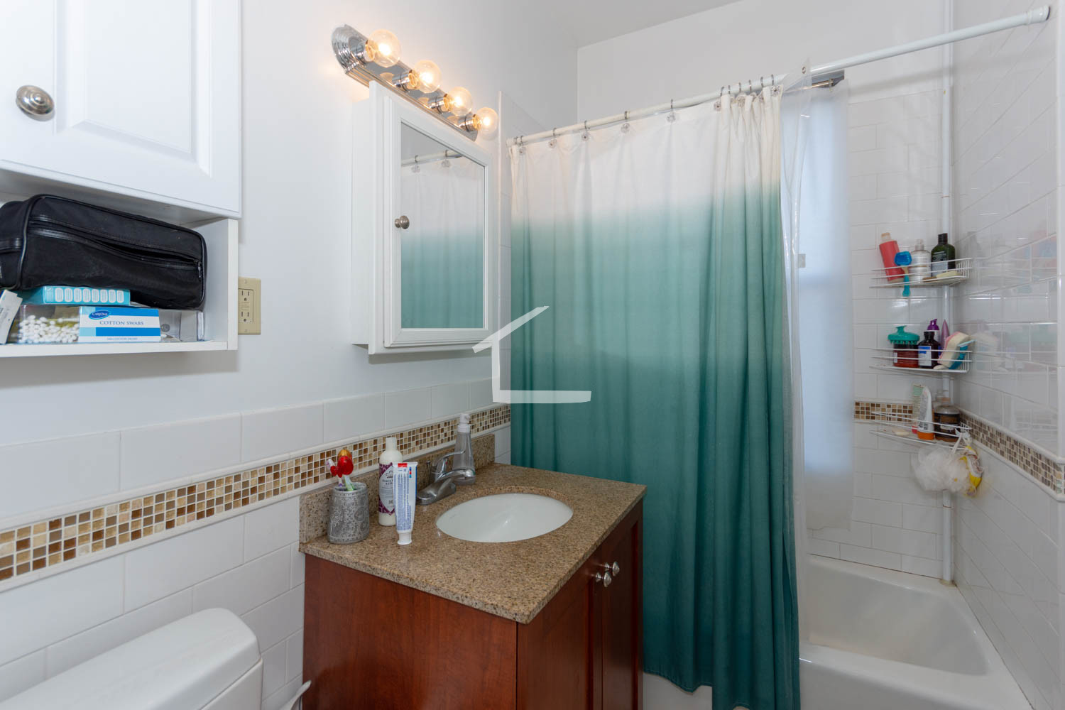 3 bed, 1 bath apartment for rent at 1340 Commonwealth Unit 25, Allston — photo 3 of 6