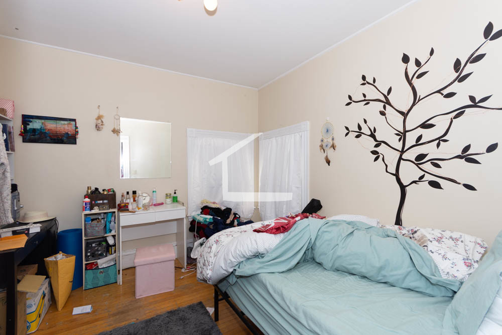 5 bed, 2 bath apartment for rent at 21 Bennett Unit 1A, Brighton — photo 5 of 10