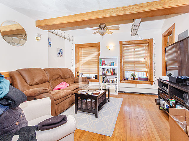 39 Charles St, Beacon Hill