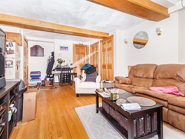 39 Charles St, Beacon Hill