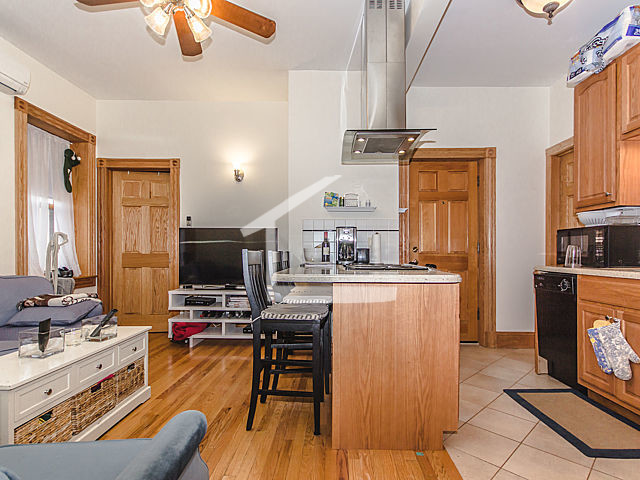 97 Myrtle St, Beacon Hill