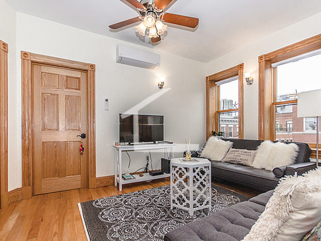 60 Phillips St, Beacon Hill