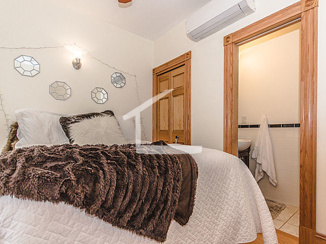 60 Phillips St, Beacon Hill