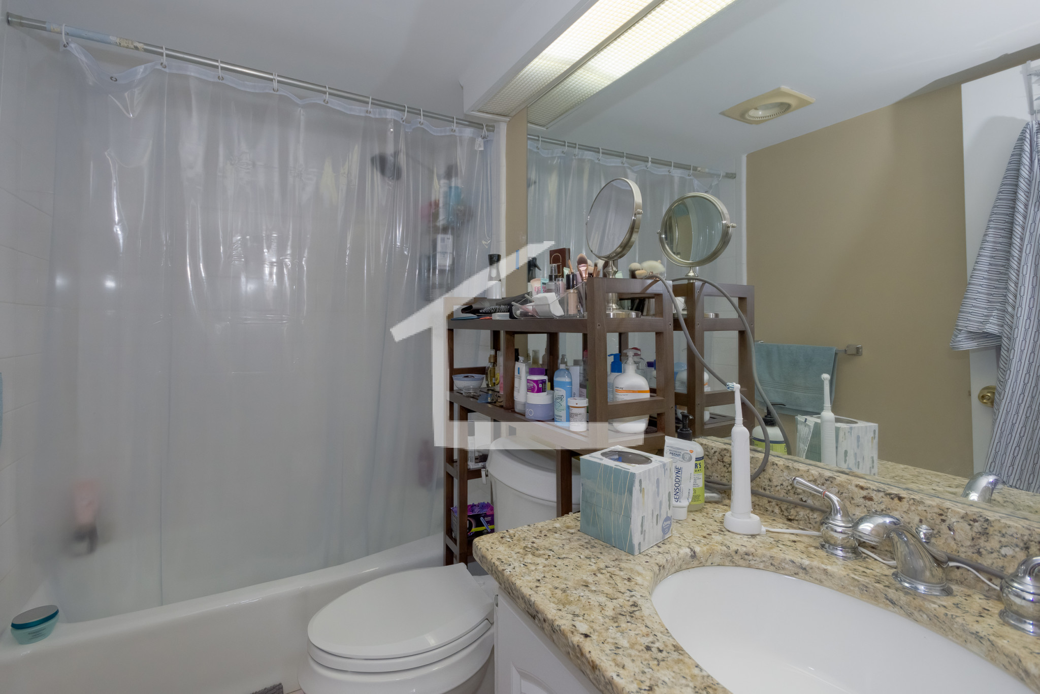 85 Brainerd Rd, Brighton