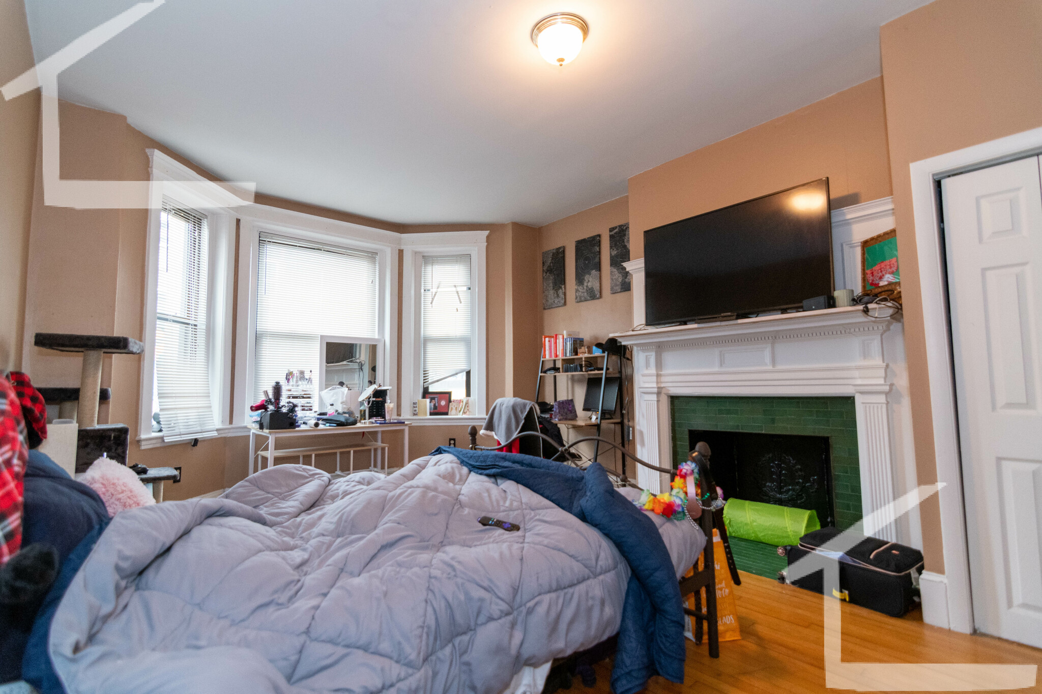 6 Glenville Ave, Allston