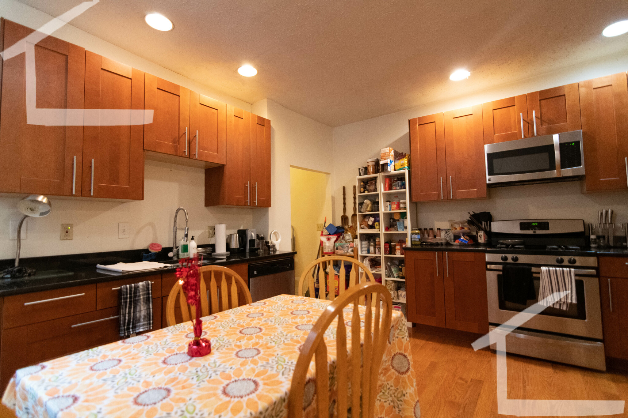 6 Glenville Ave, Allston