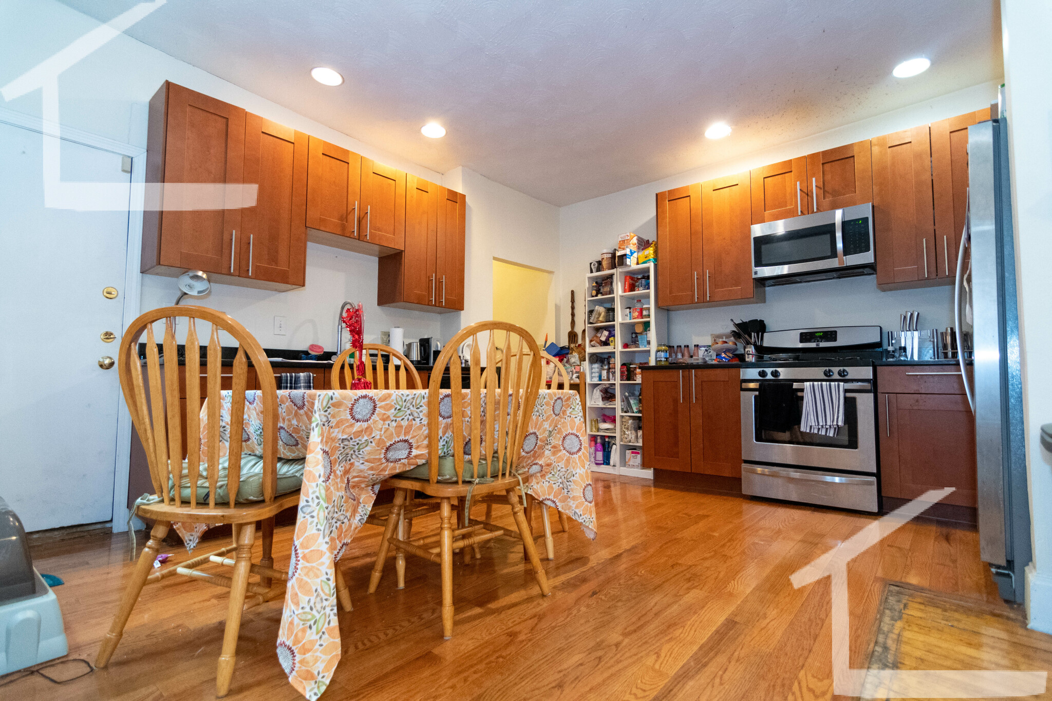 6 Glenville Ave, Allston