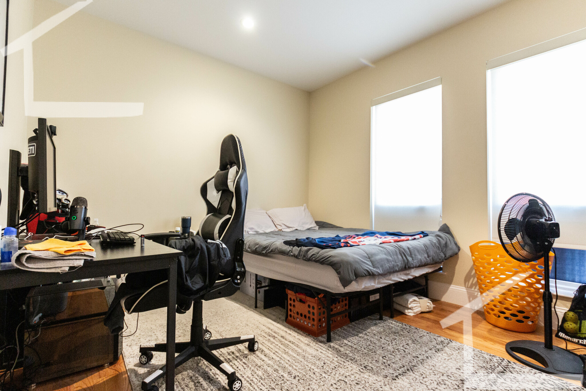 3 bed, 2 bath apartment for rent at 9 Glencoe St Unit 303, Brighton — photo 3 of 8