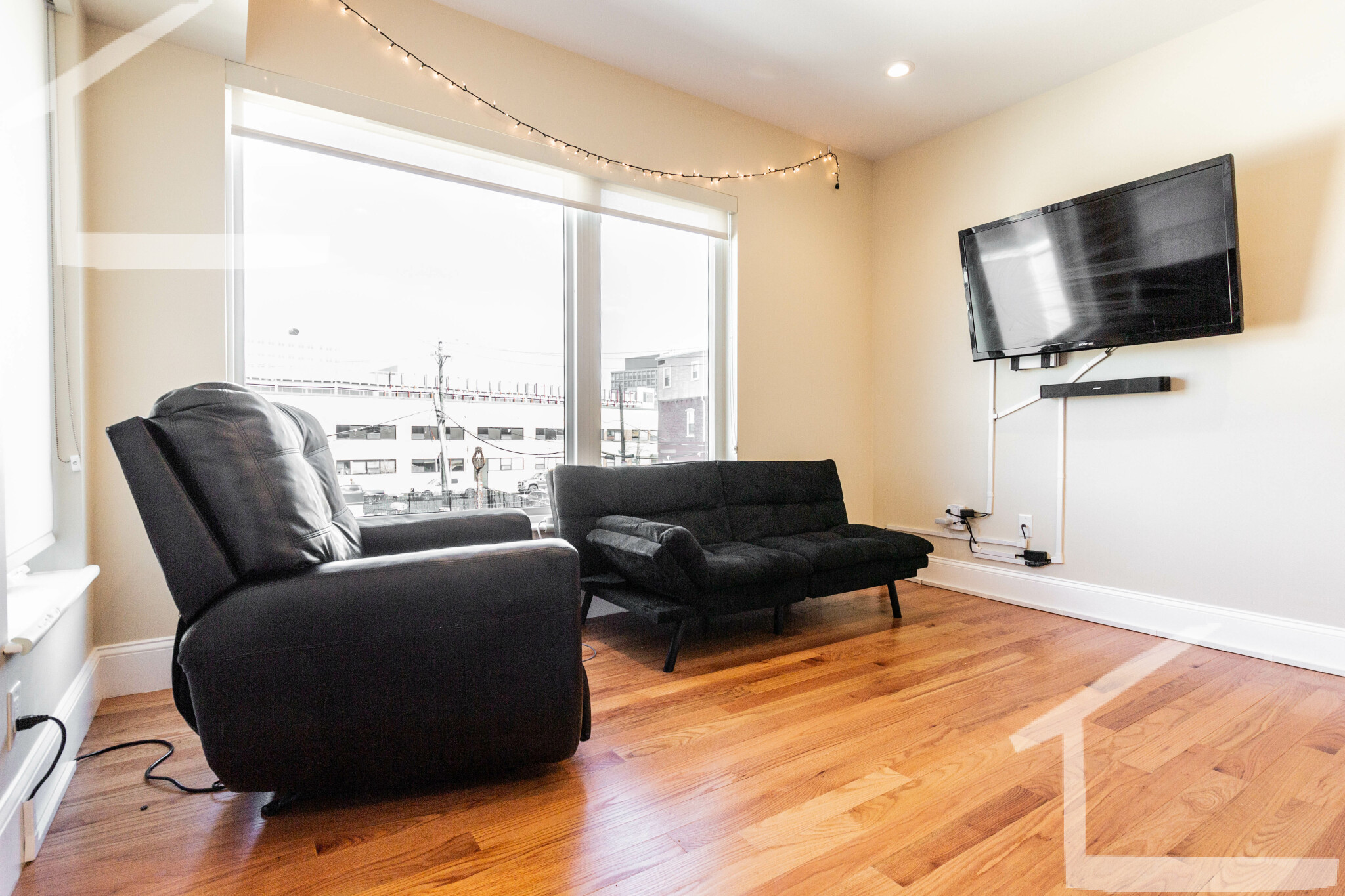 3 bed, 2 bath apartment for rent at 9 Glencoe St Unit 303, Brighton — photo 5 of 8