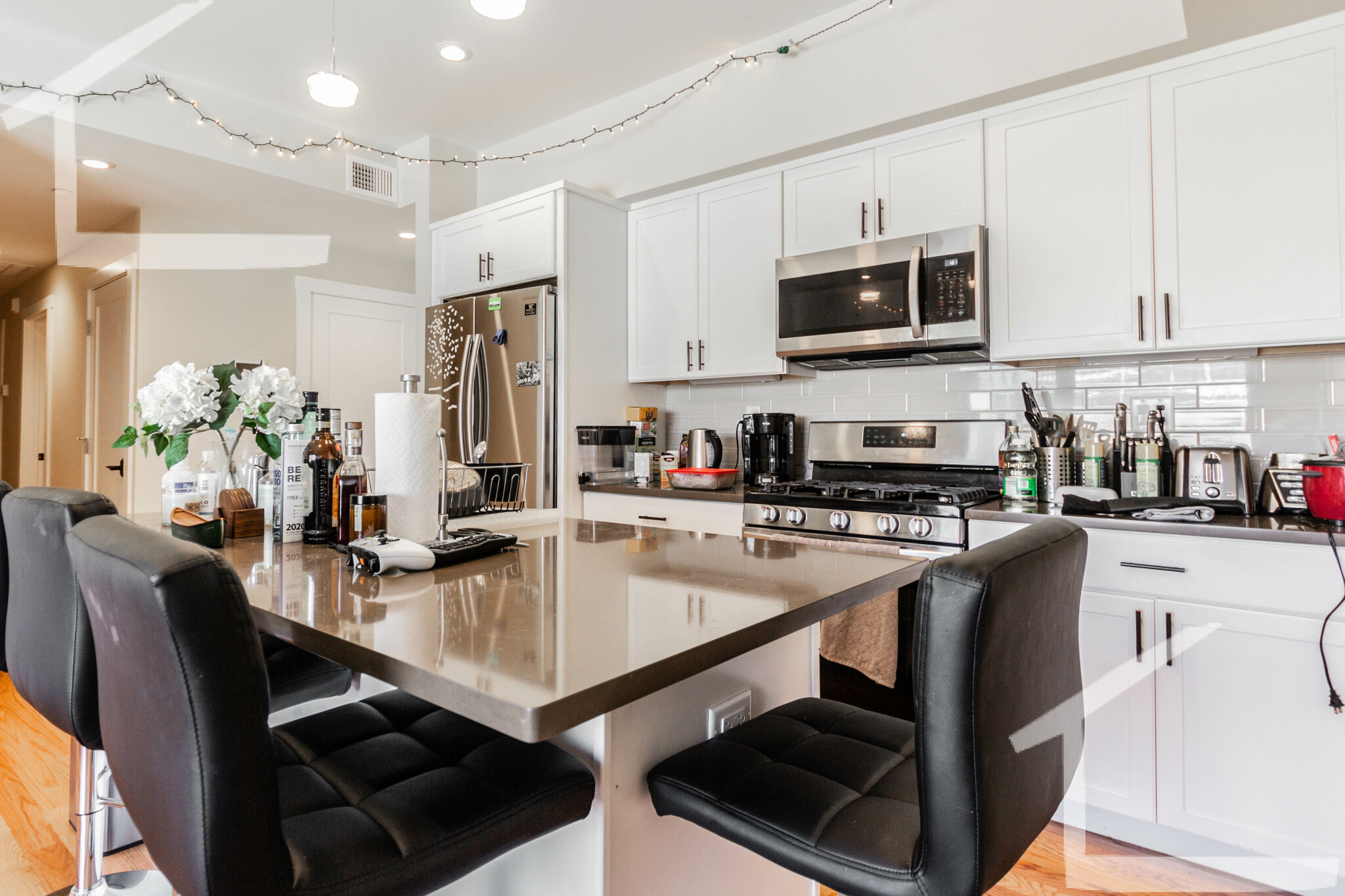 3 bed, 2 bath apartment for rent at 9 Glencoe St Unit 303, Brighton — photo 6 of 8
