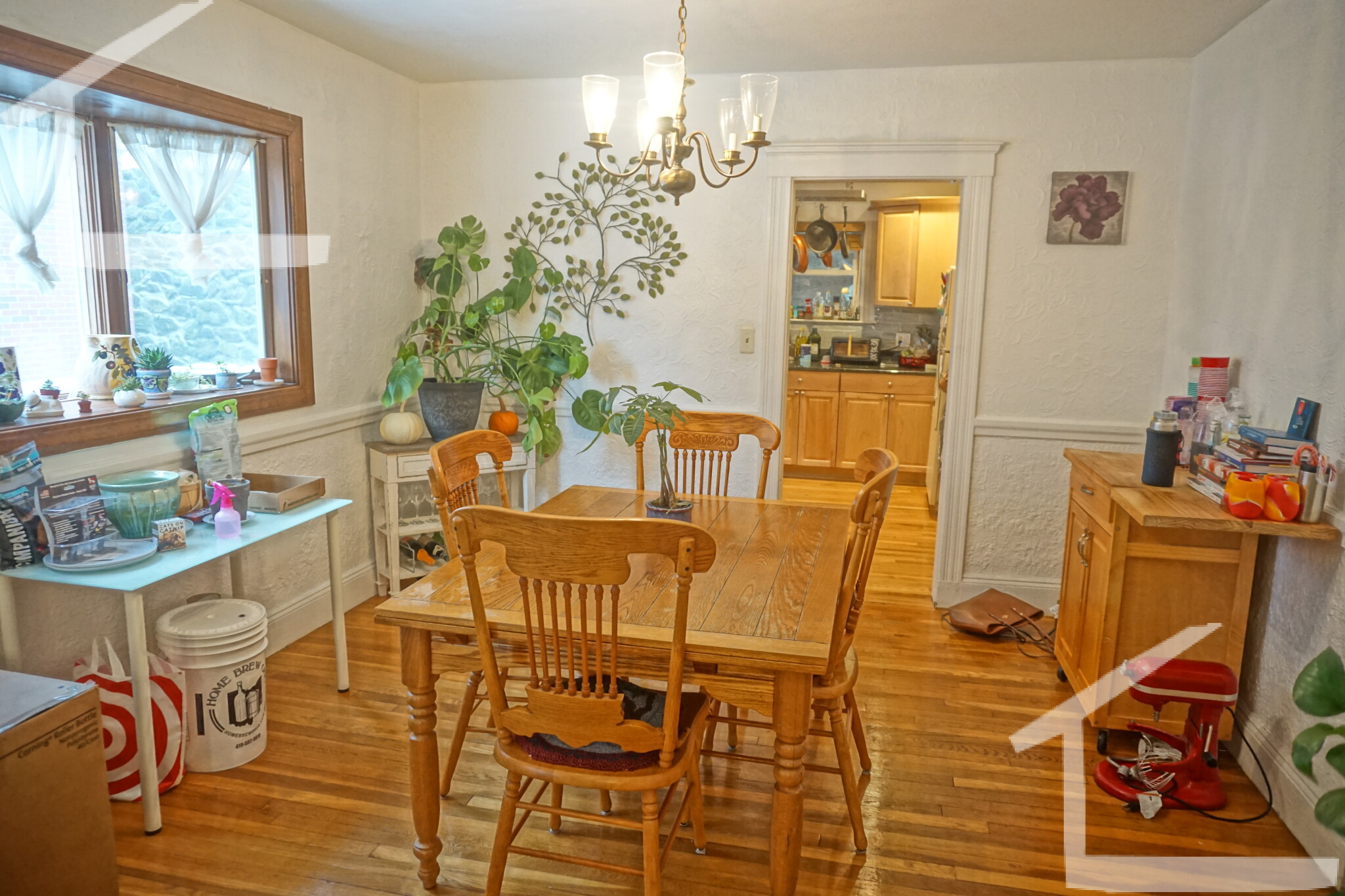 3 bed, 1.5 bath apartment for rent at 89 Westbourne Ter Unit 2, Washington Square — photo 3 of 11