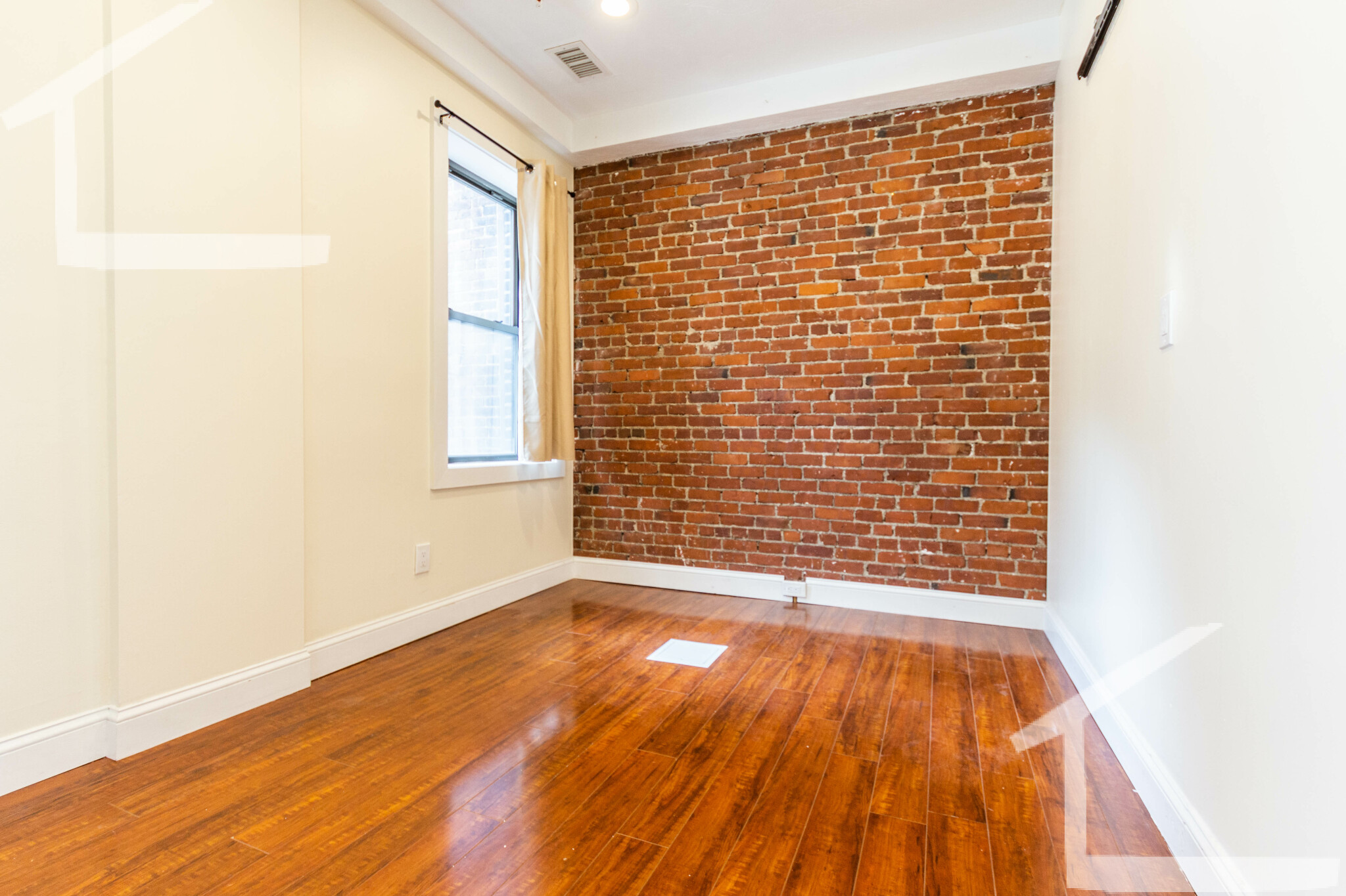 1203 Beacon St, Brookline