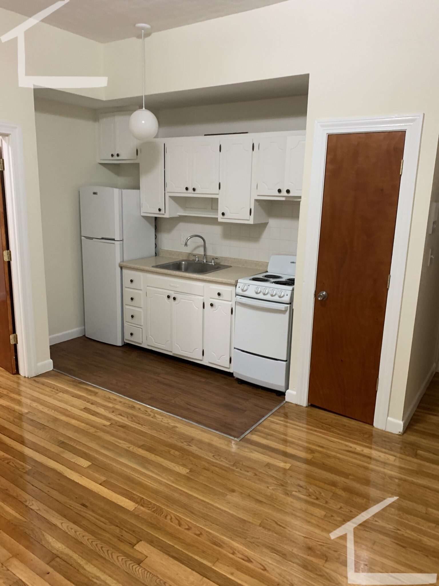 176 North Beacon St, Brighton