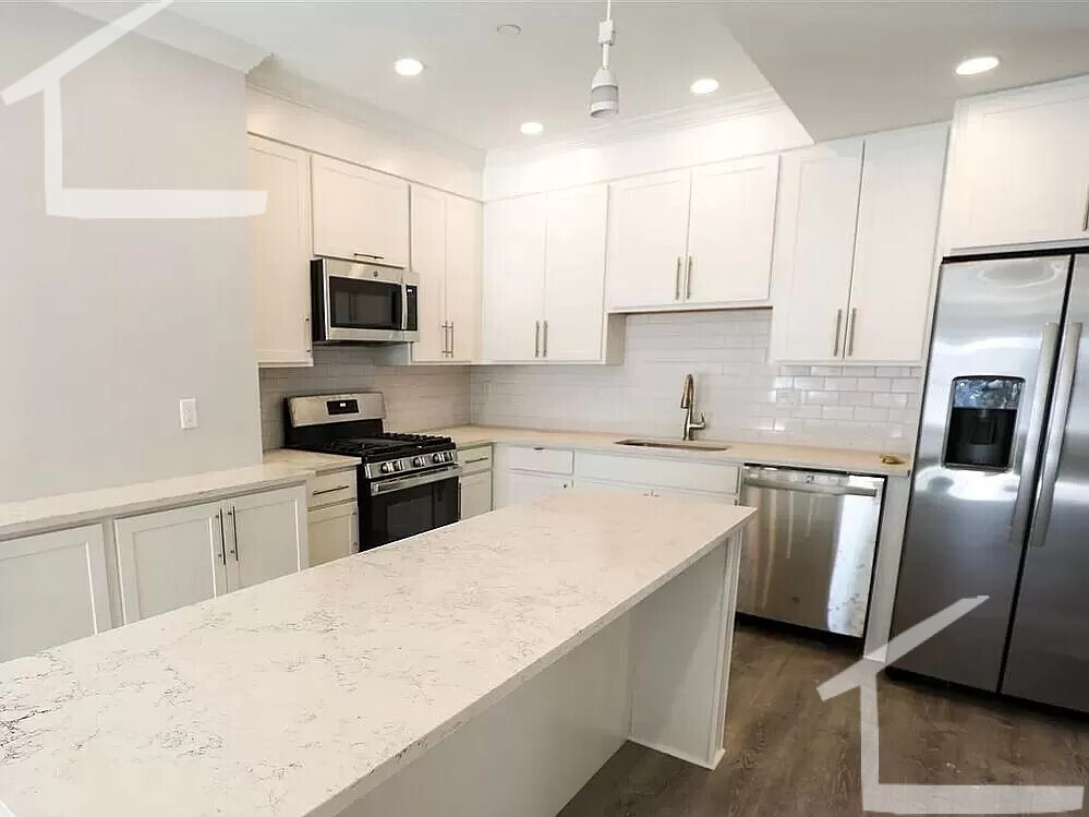 4 bed, 3.5 bath apartment for rent at 6 Cufflin St Unit 1, Brighton — photo 1 of 10