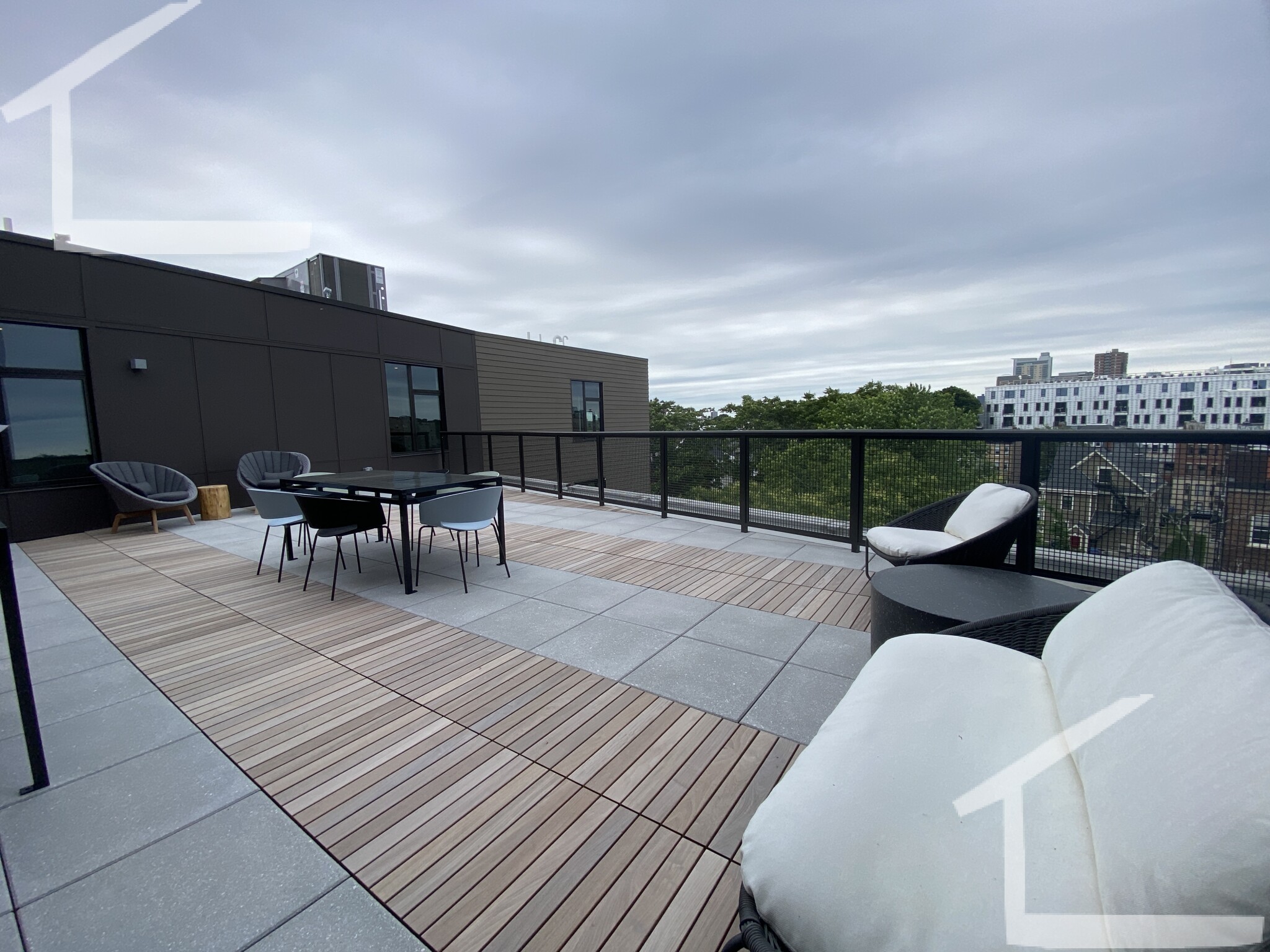 89 Brighton Ave, Allston