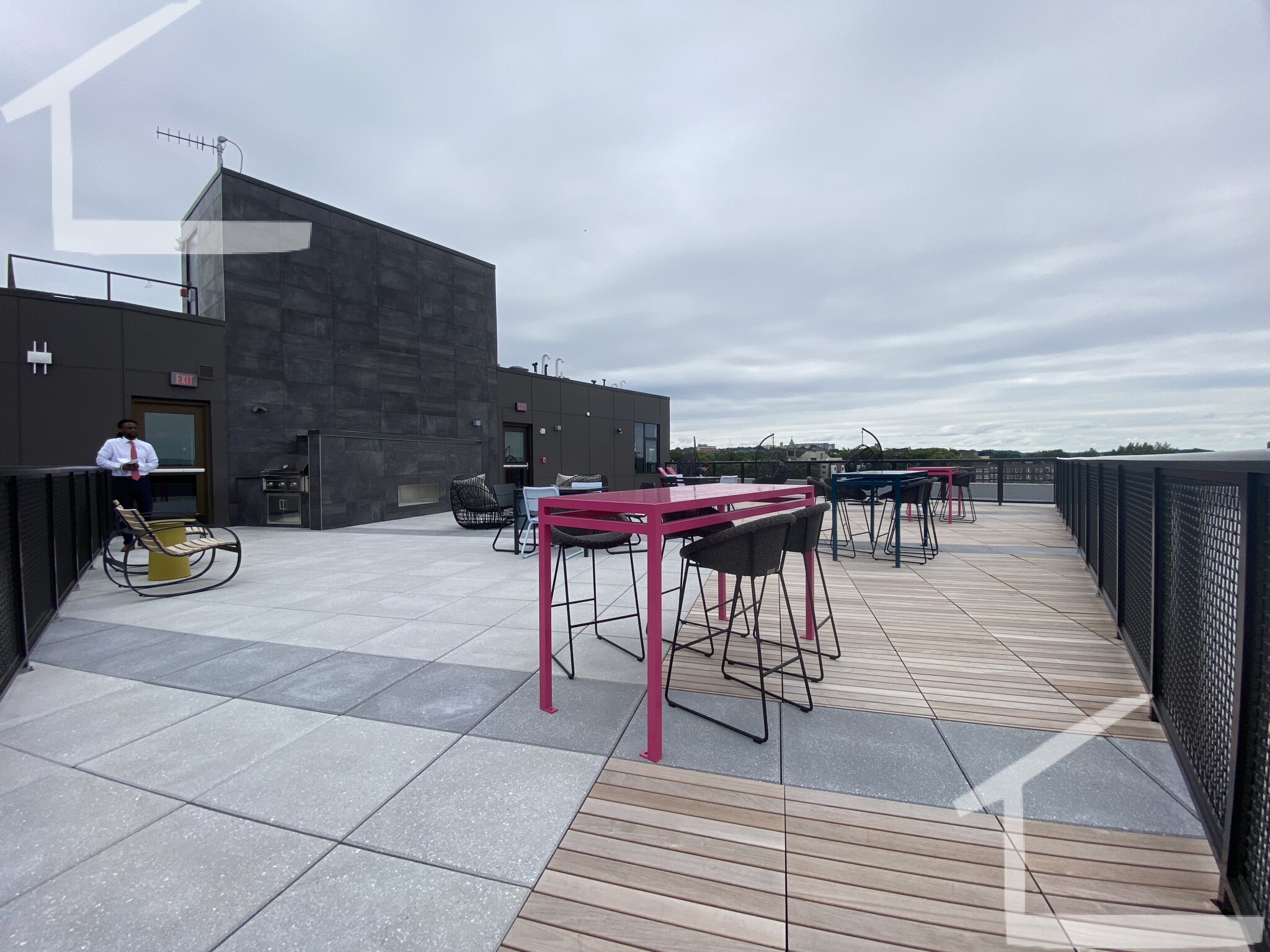 89 Brighton Ave, Allston