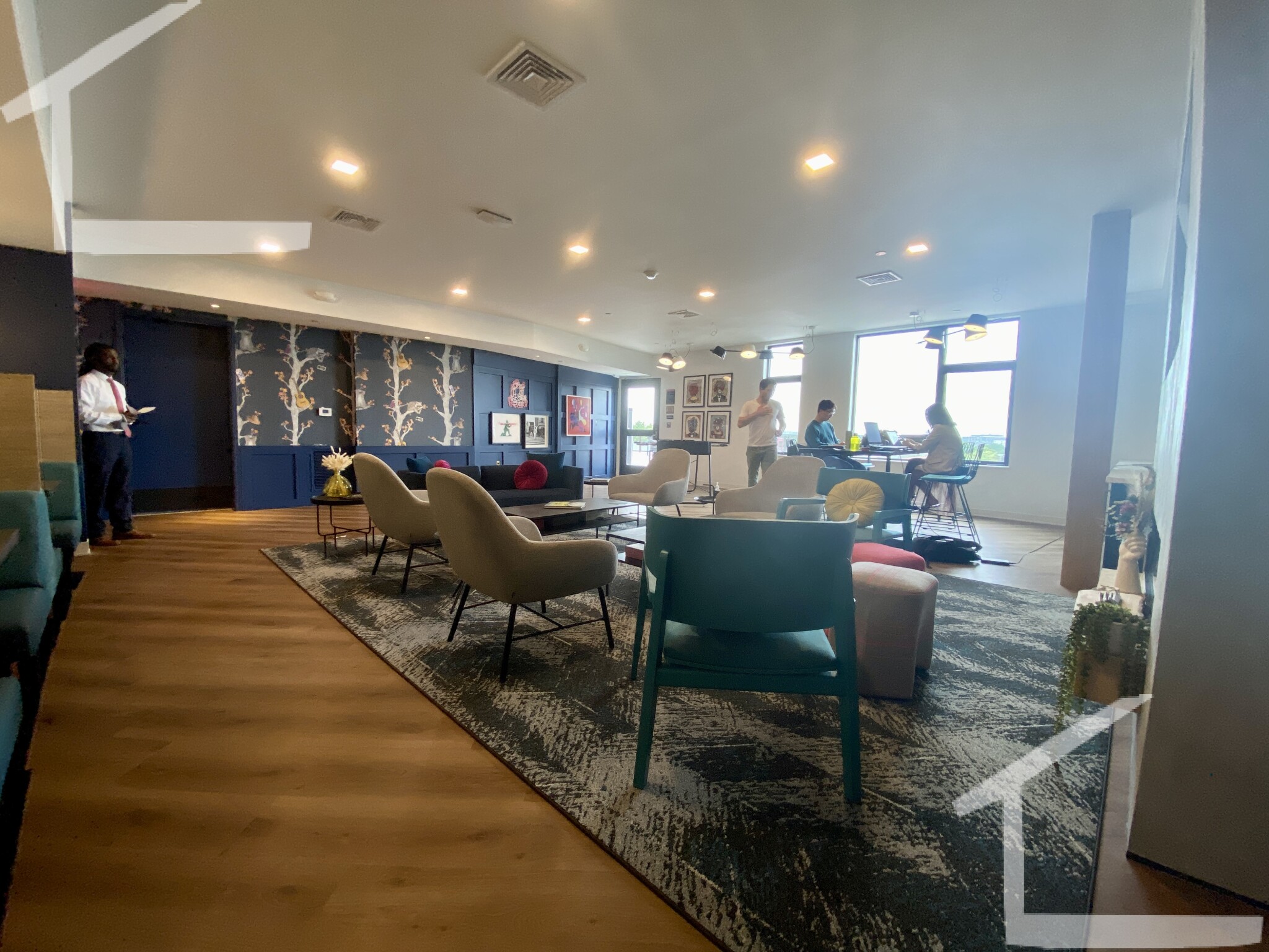 89 Brighton Ave, Allston