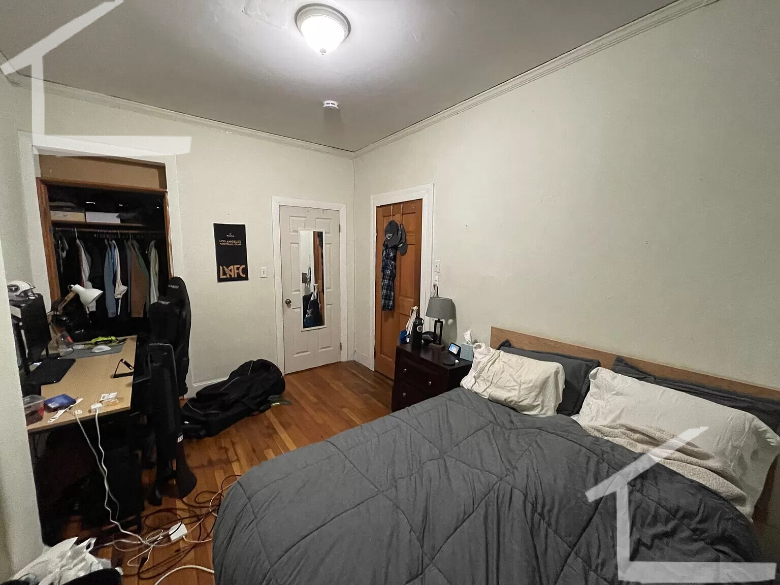 688 Parker St, Mission Hill