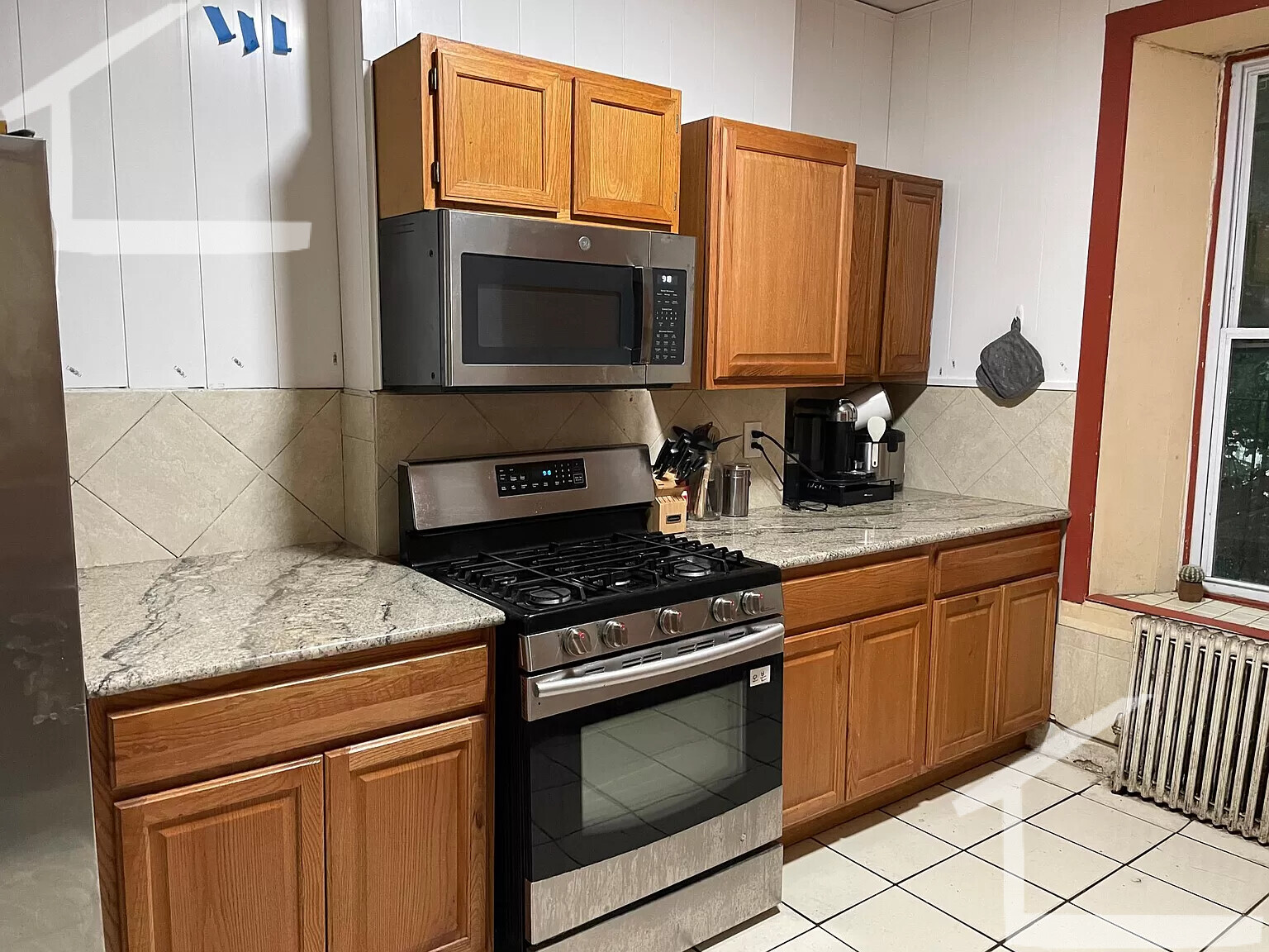 688 Parker St, Mission Hill