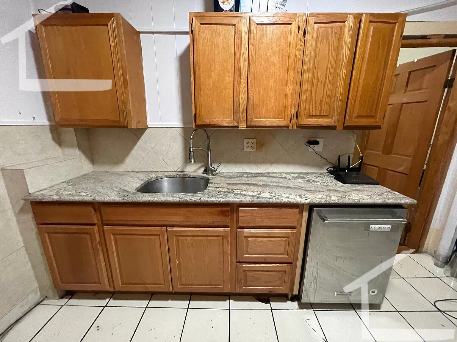 688 Parker St, Mission Hill