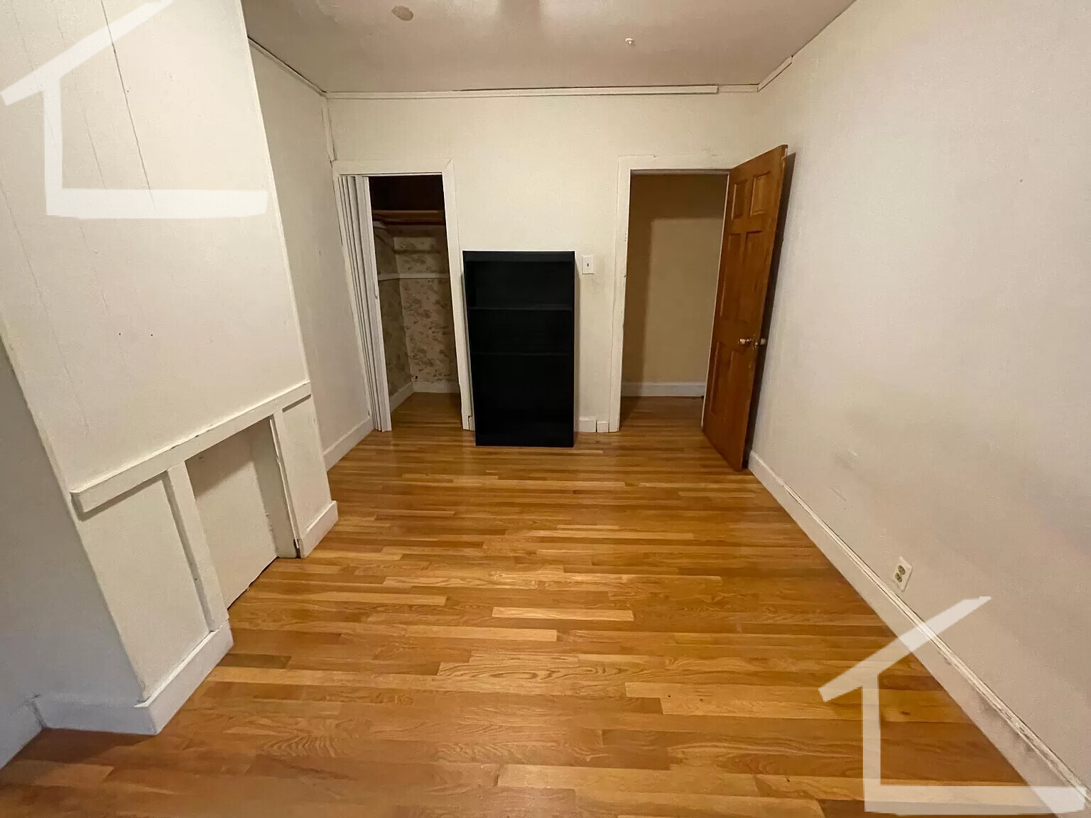 688 Parker St, Mission Hill