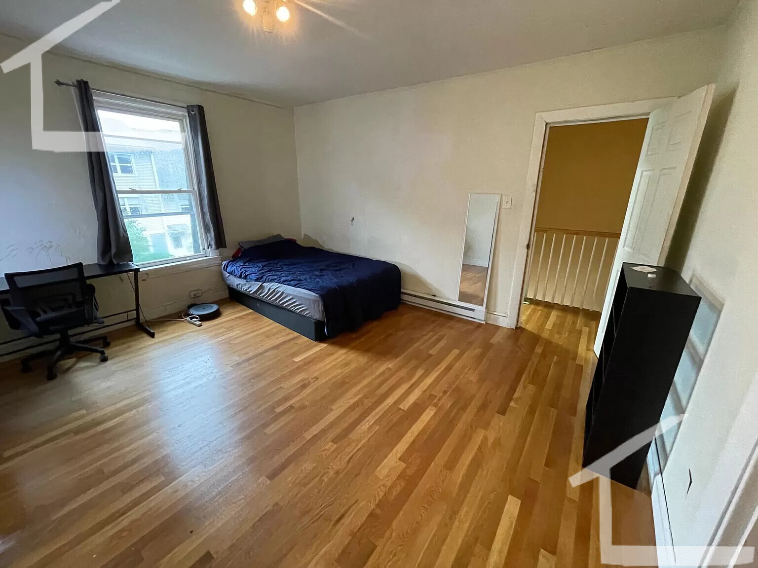 688 Parker St, Mission Hill