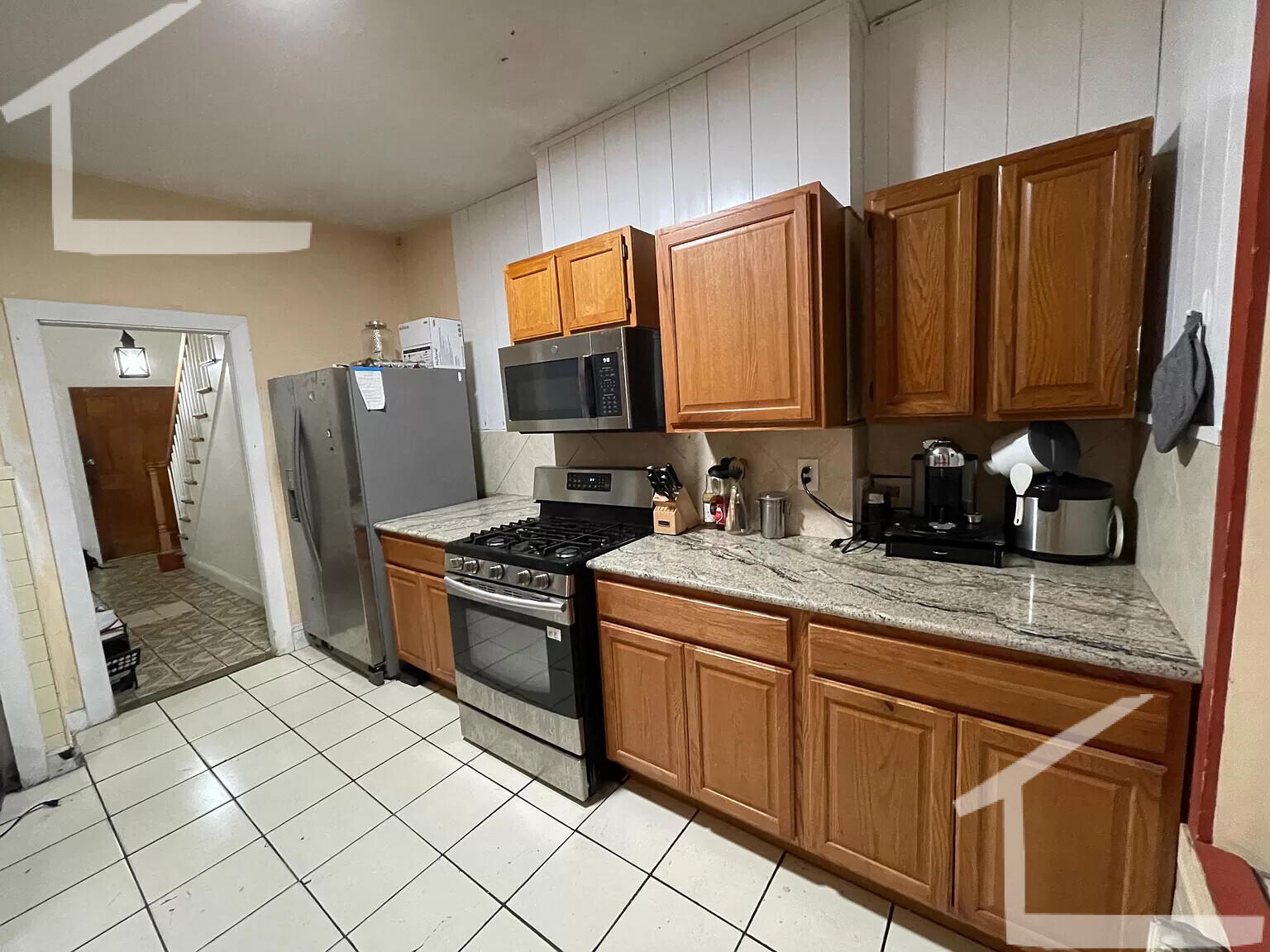 688 Parker St, Mission Hill