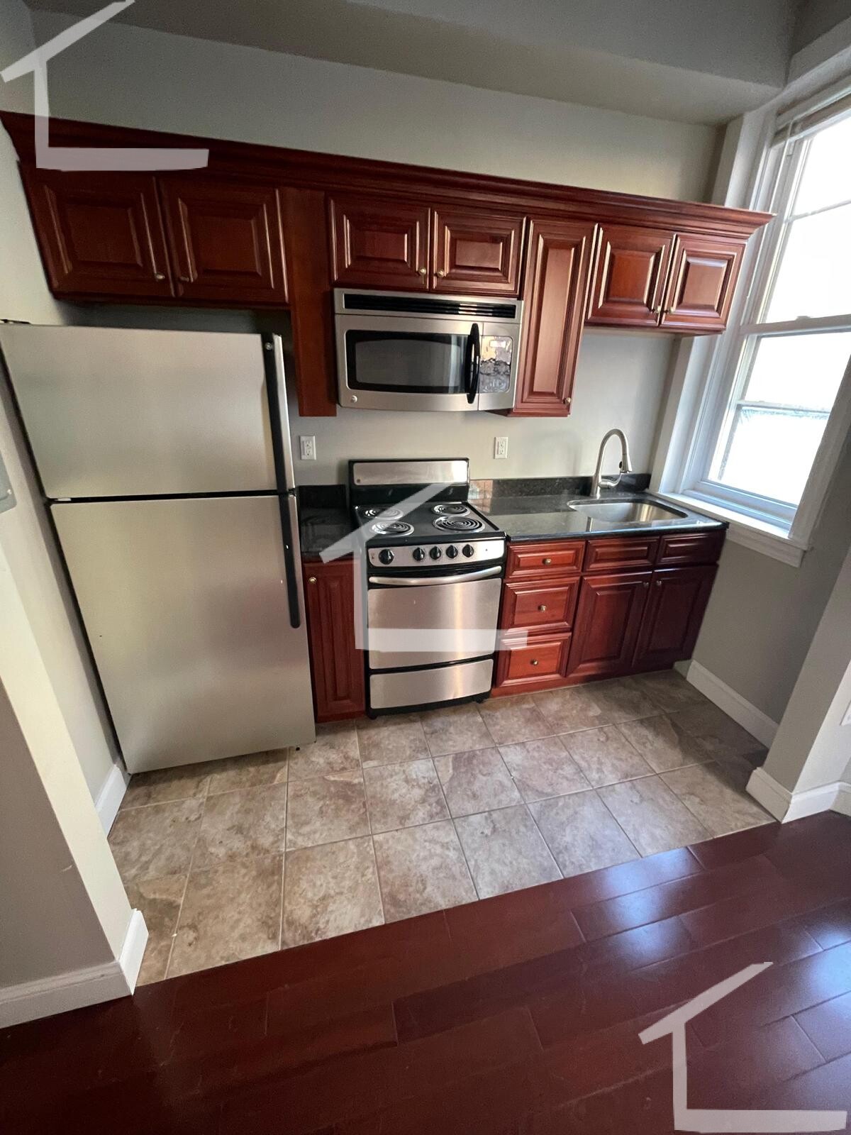 250 Newbury St, Back Bay