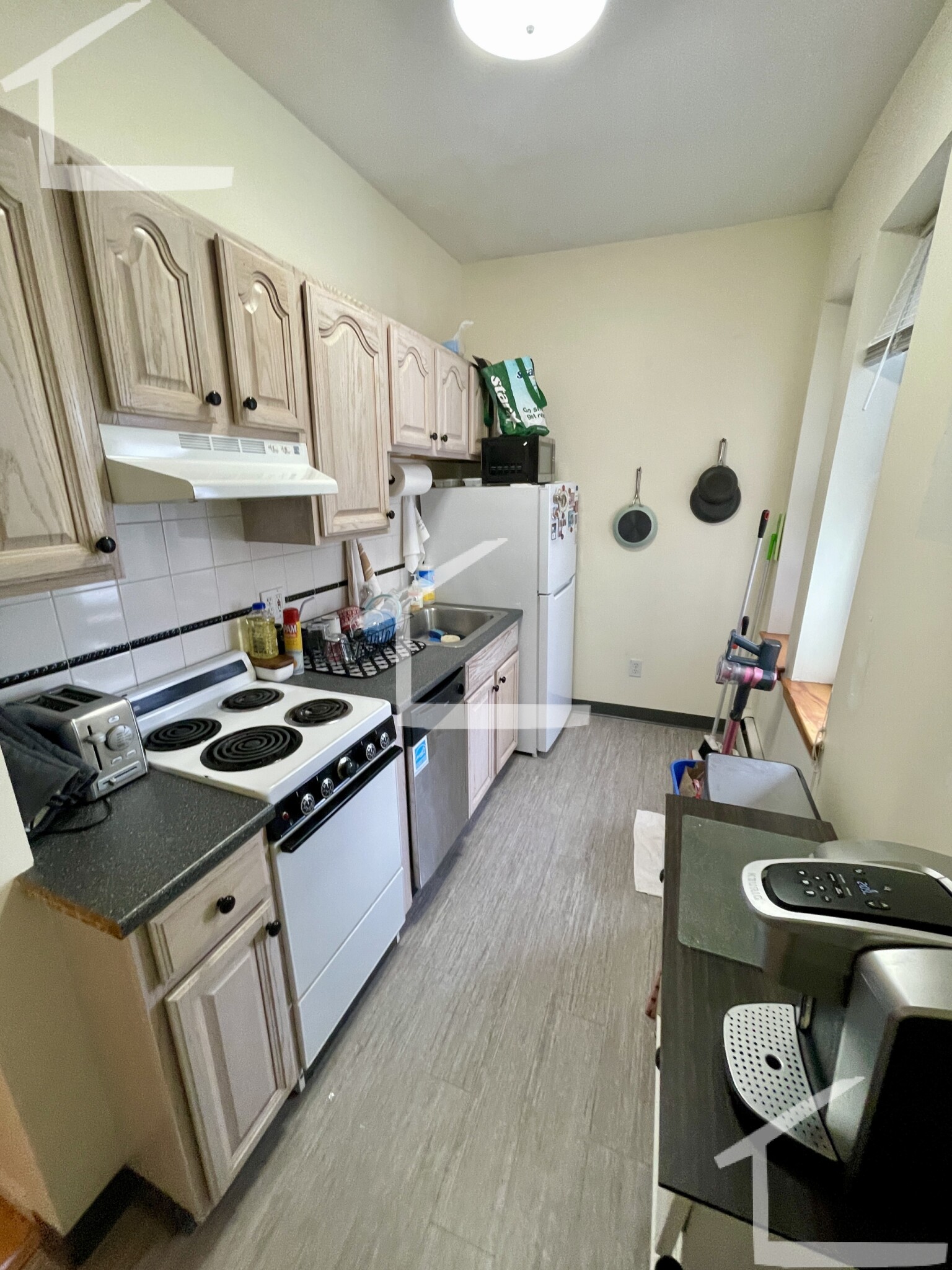 206 Chestnut Hill Ave, Brighton