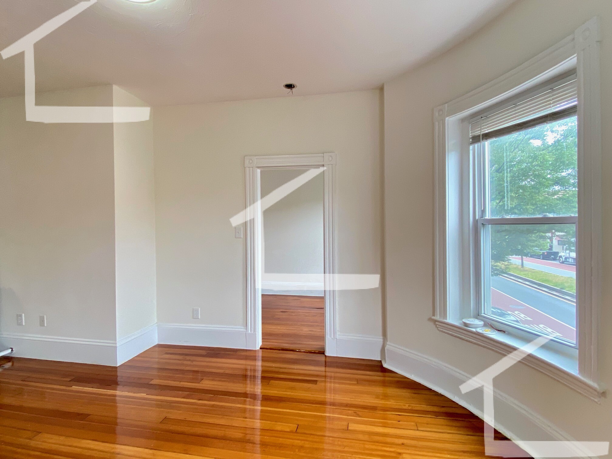 87 Brighton Ave, Allston