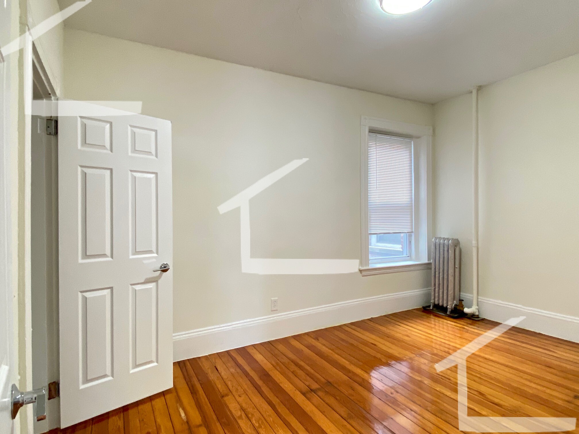 87 Brighton Ave, Allston