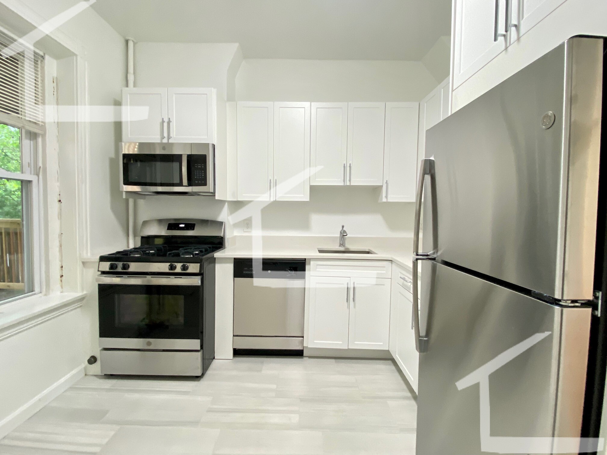 87 Brighton Ave, Allston