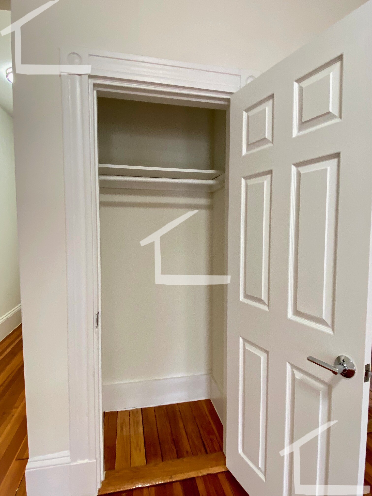 87 Brighton Ave, Allston