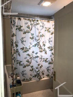 32 Irvington Rd, West Somerville