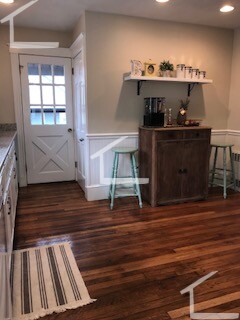 32 Irvington Rd, West Somerville