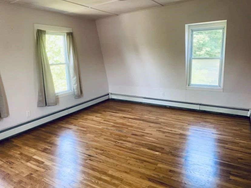 52 N Main St, Natick