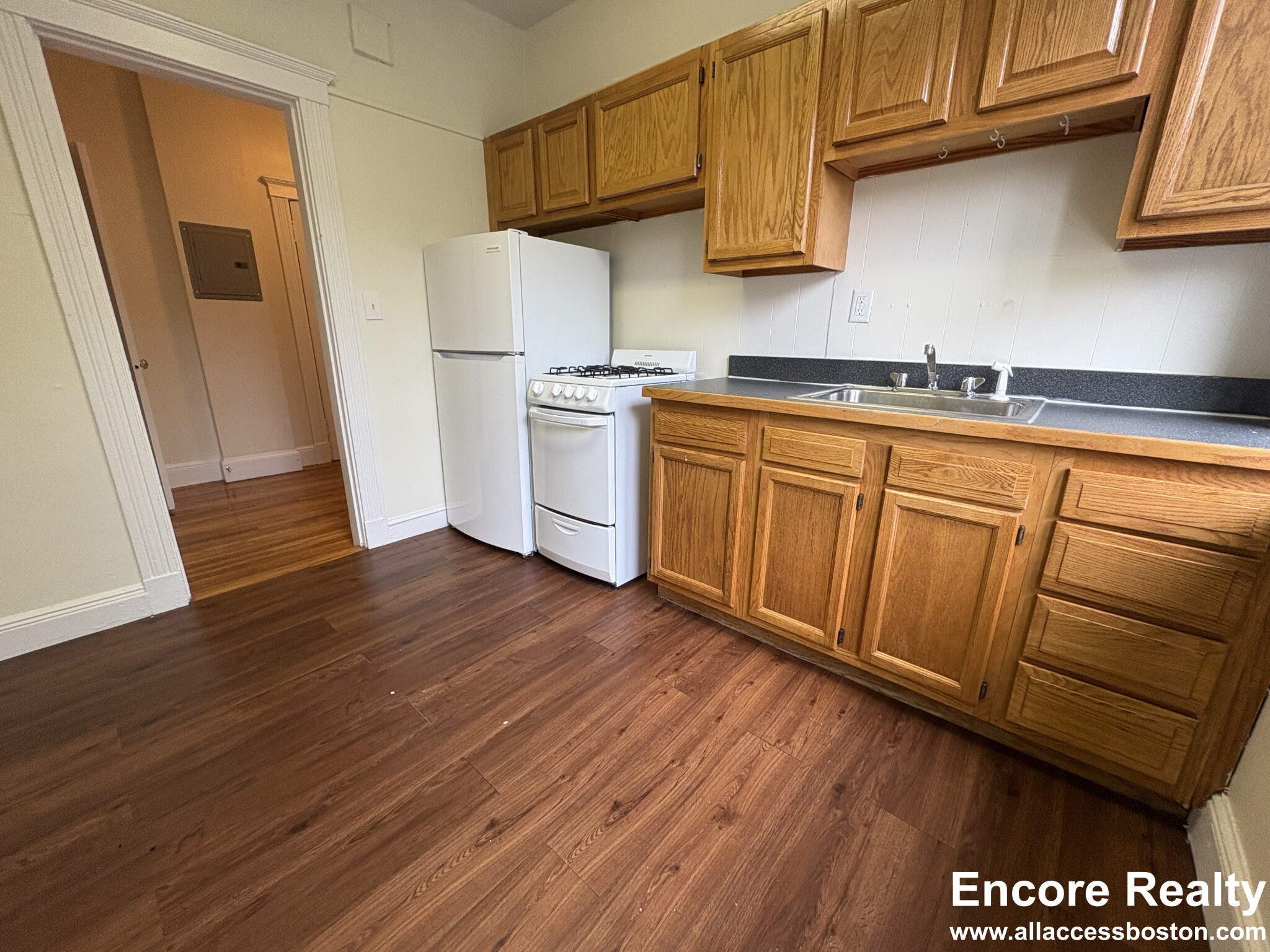 1820 Commonwealth Ave, Brighton