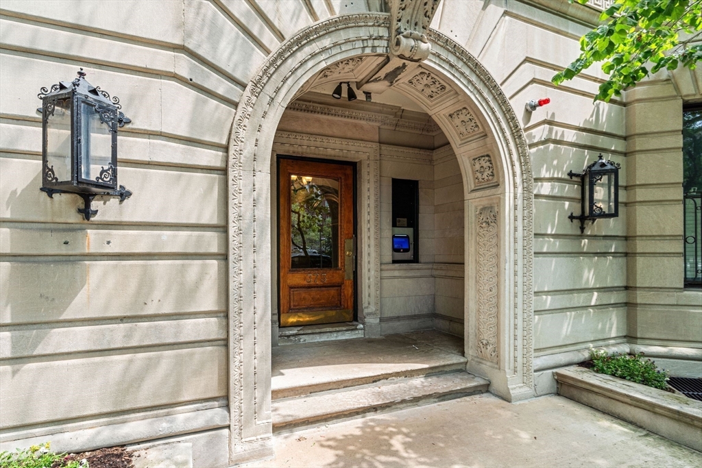 373 Commonwealth Ave, Back Bay