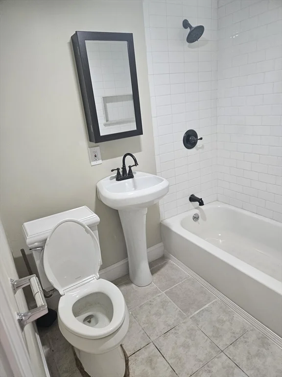 65 Oakland, Oak Square