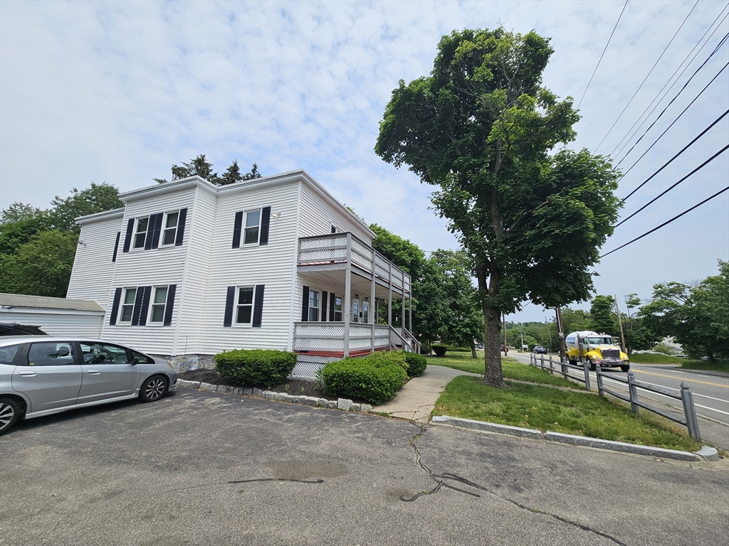 453 Pond St, Braintree