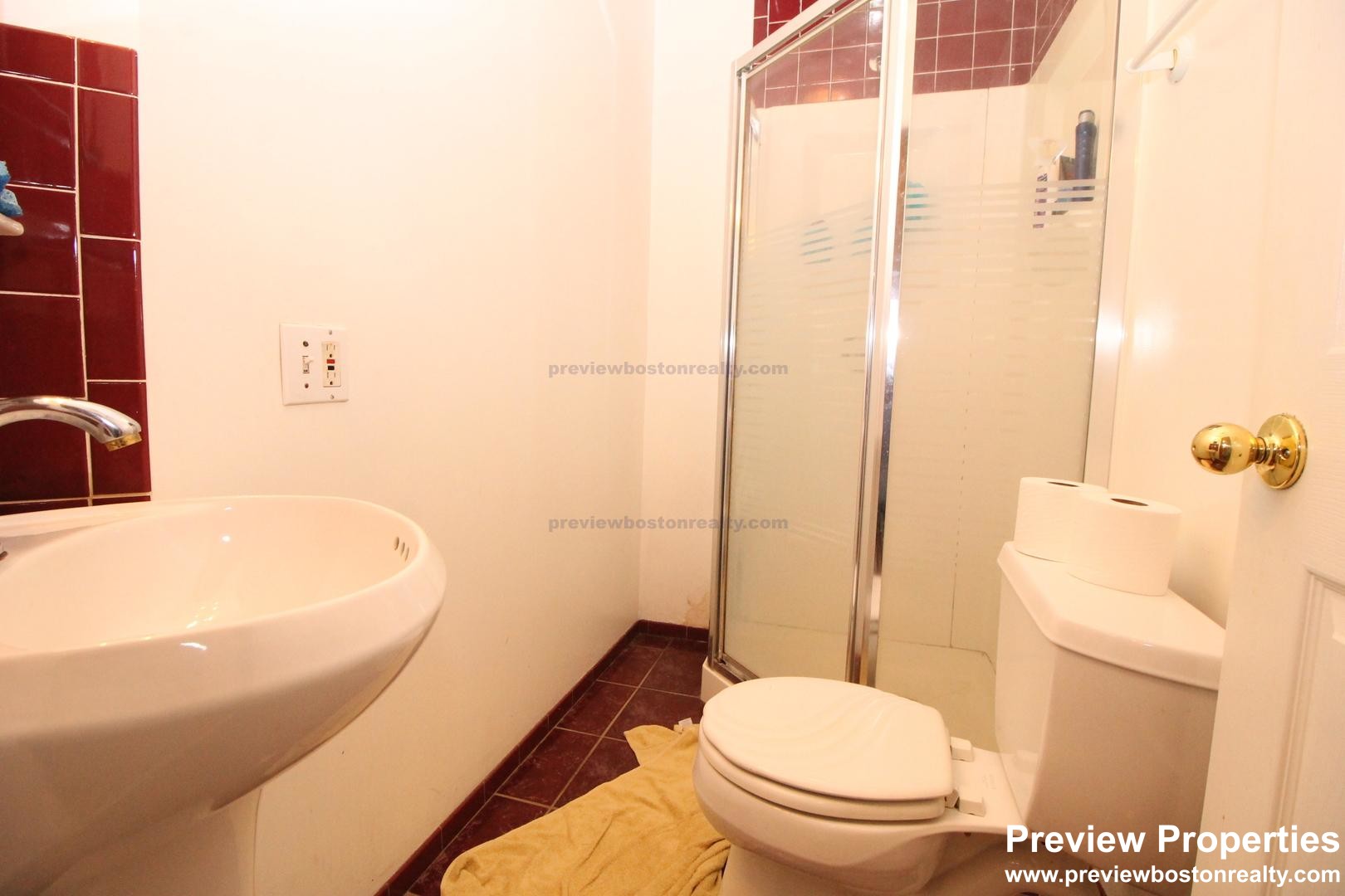 44 Champney St, Oak Square