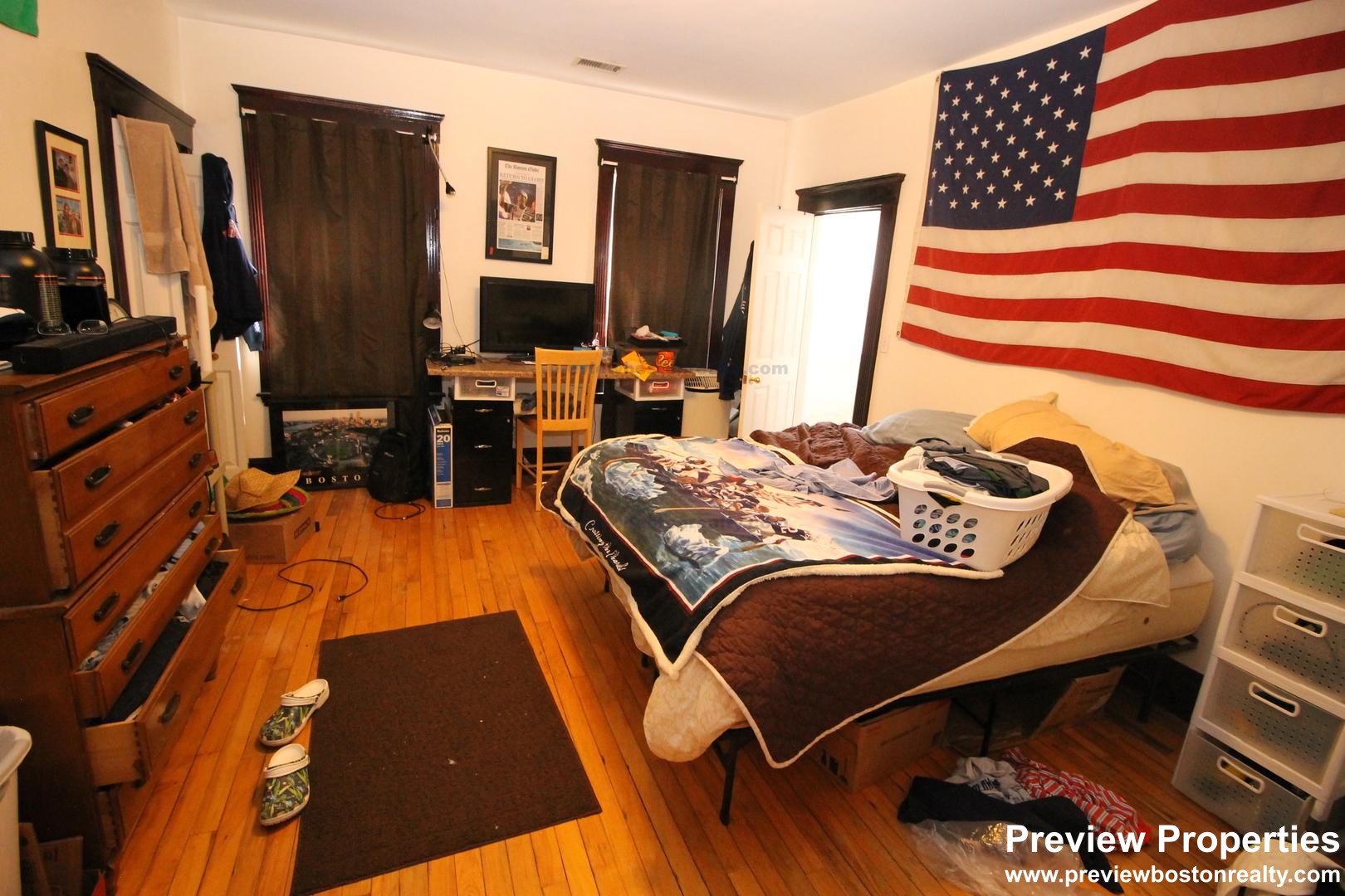 44 Champney St, Oak Square